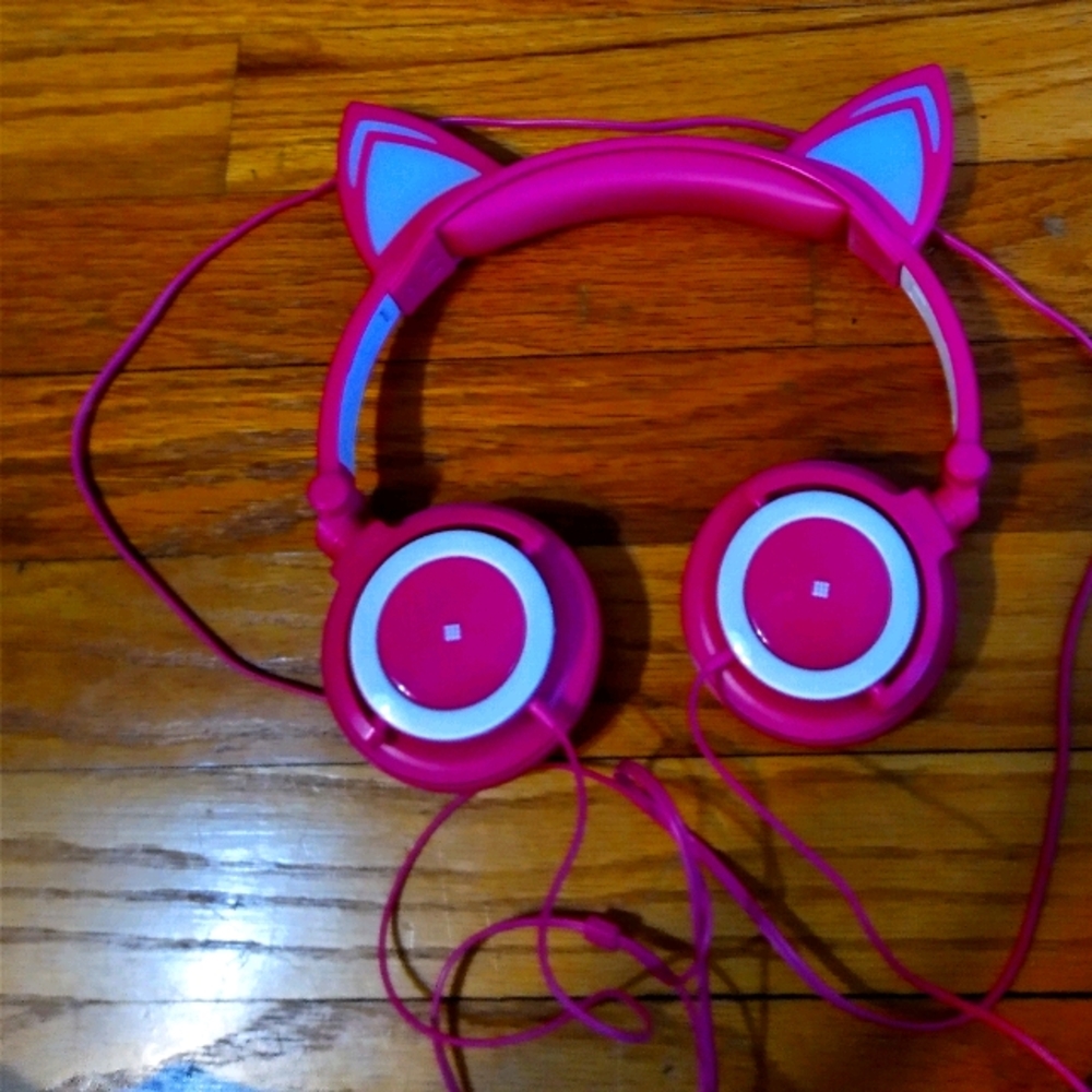 Light up cat headphones